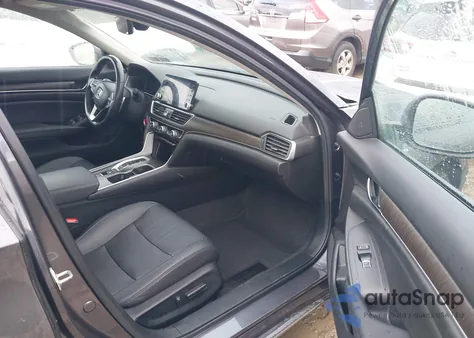 2020 Honda Accord Hybrid Exl z USA, uszkodzony, nr VIN 1HGCV3F5XLA015351